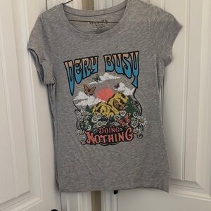 Wound Up Heather Gray Tee